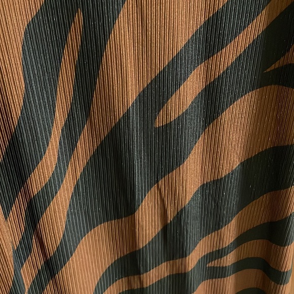 Zebra Print Mock Neck Midi Dress - Picture 3 of 5